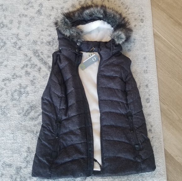 Fuda Gray NWT Vest with Removable Hood Size Large - Picture 2 of 10
